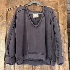 Free people V neck cotton fleece Take One pullover. Purple lavender Moonscape